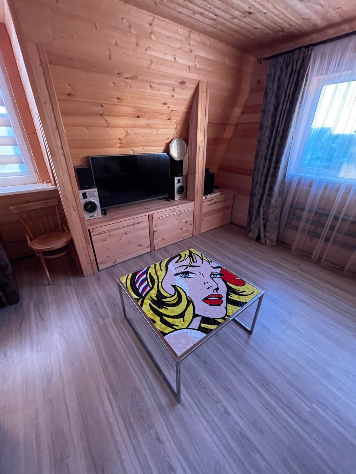 Обложка проекта: Журнальный столик с мозаичным панно