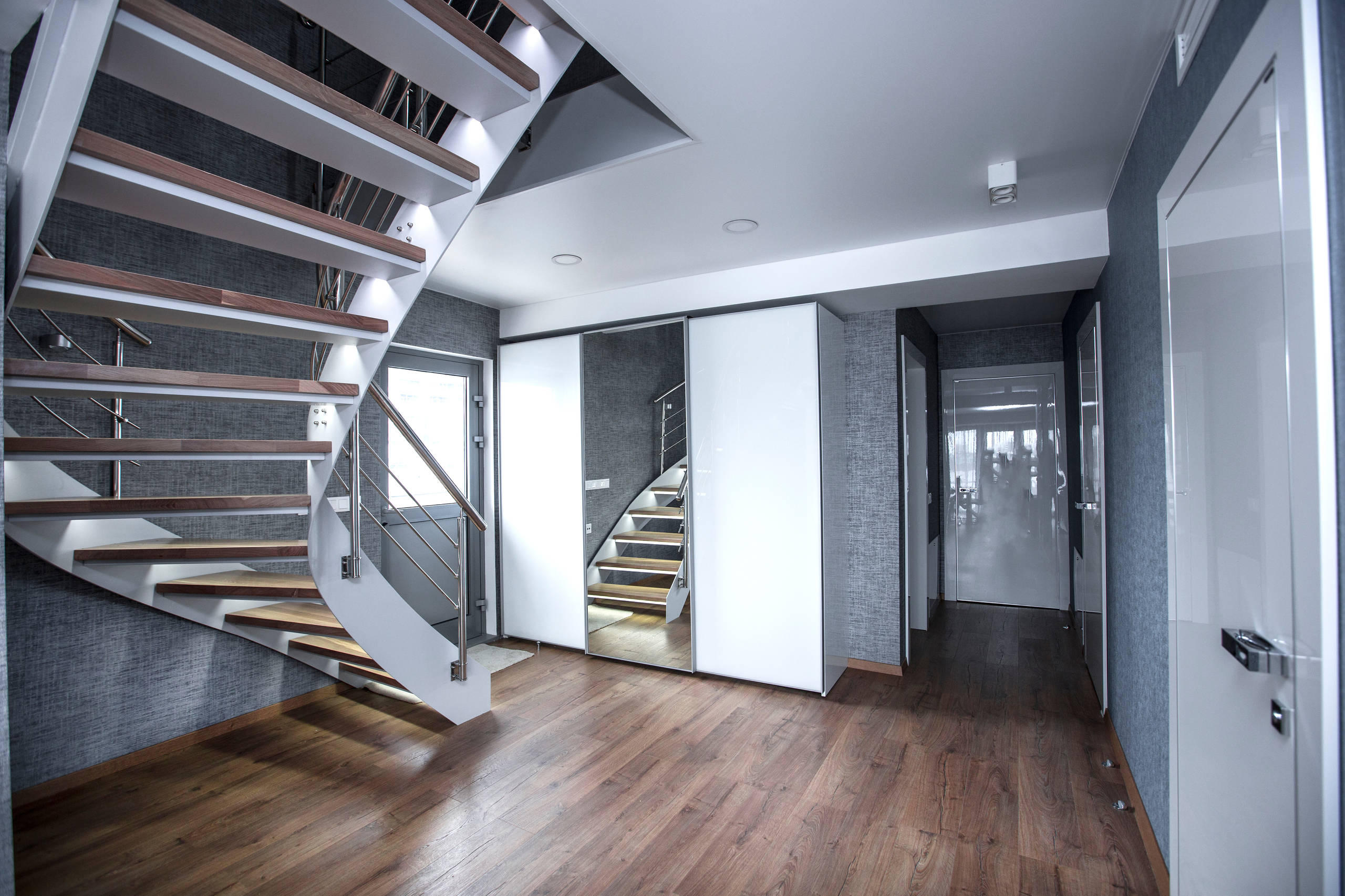 В гостях: Дом, в котором можно плавать по Москве и рыбачить