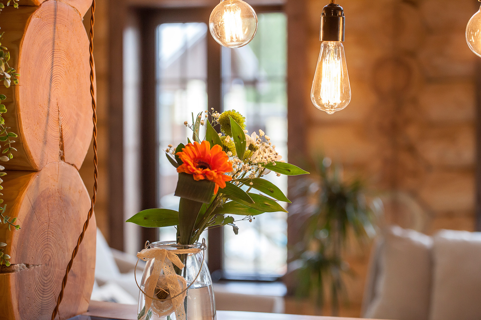 Лофт-акценты в интерьере гостиной