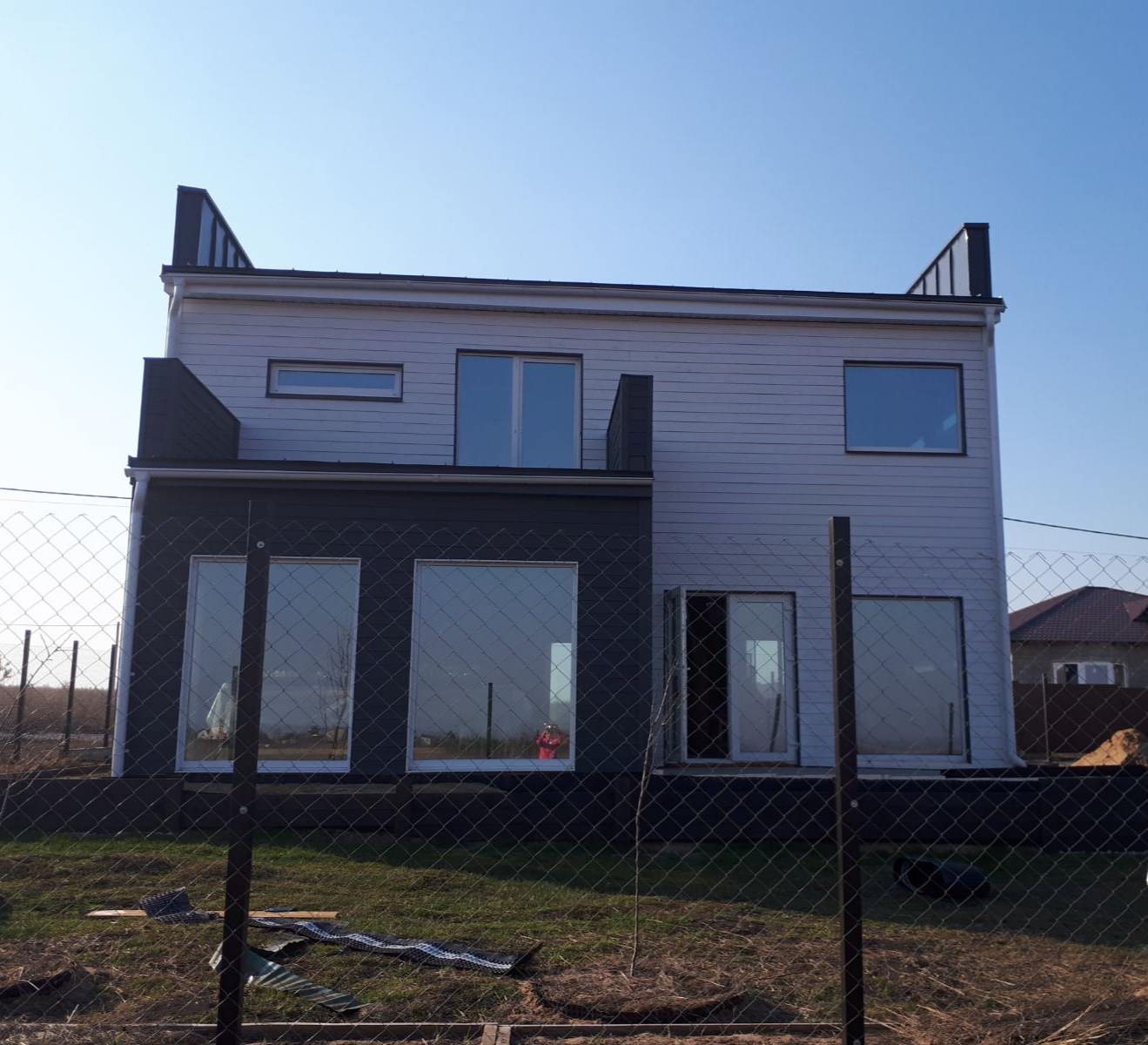 Обложка проекта: Реализация. Эктерьер дома. Современный стиль.