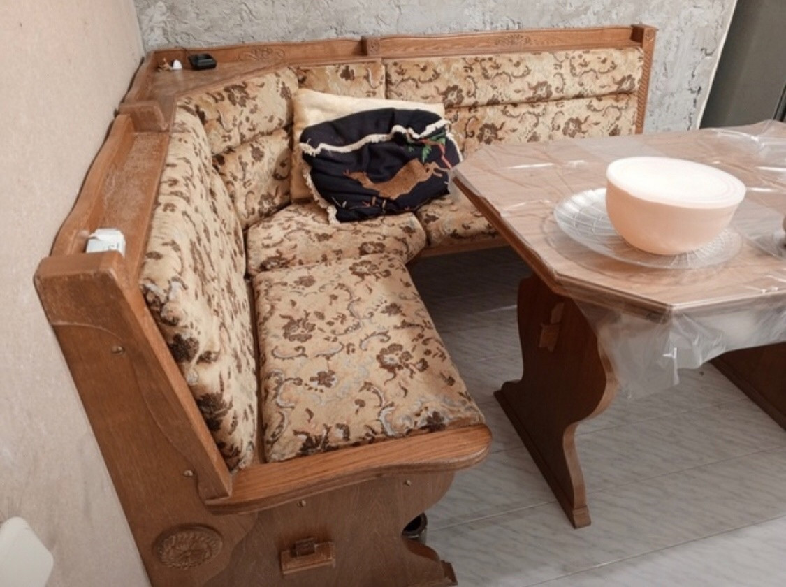 уголок из дуба после омолаживающих процедур)