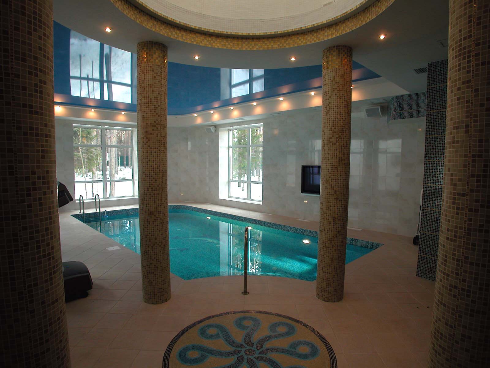 Дизайн интерьера частного бассейна