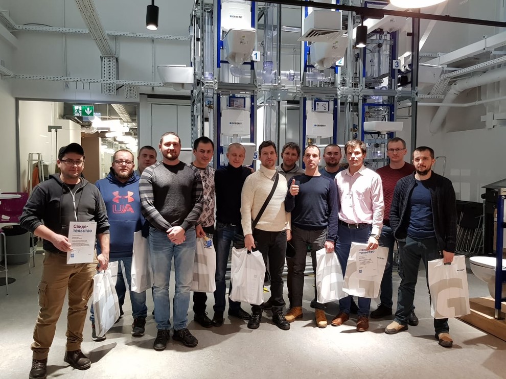 Надо много учиться, чтобы осознать, что знаешь мало.