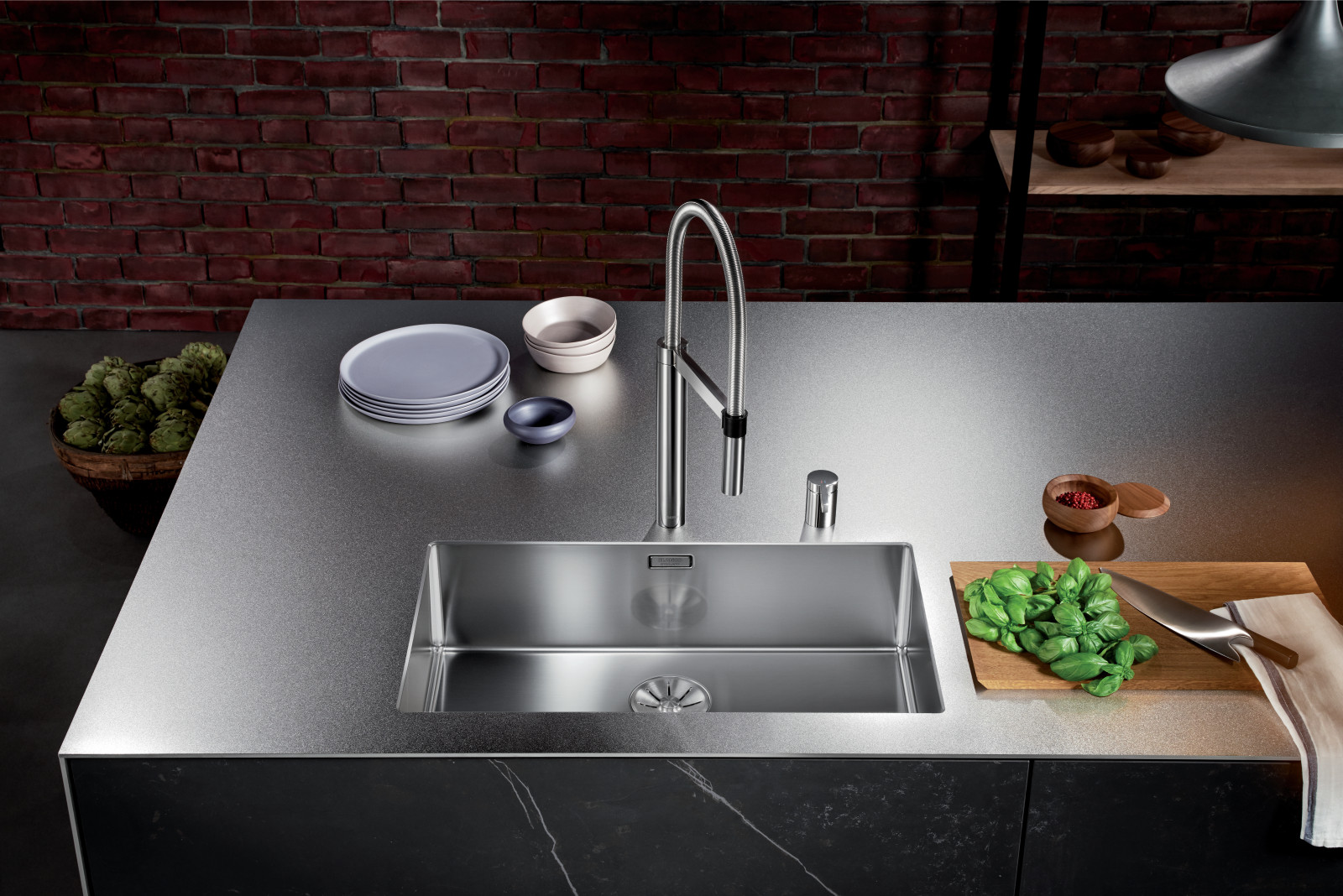 Эксклюзивные мойки и столешницы BLANCO STEELART