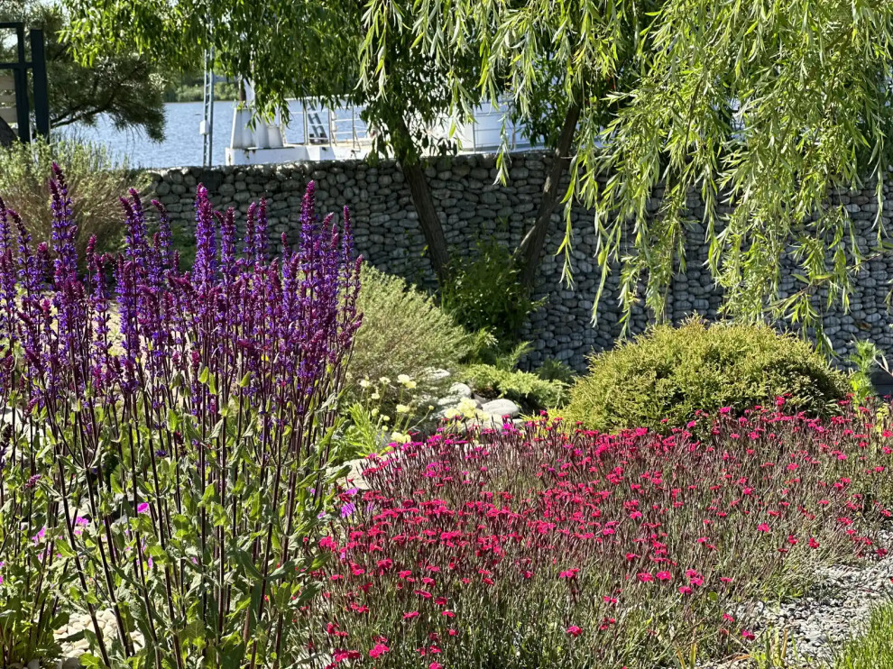 «НА ЗАПОВЕДНЫХ БЕРЕГАХ»