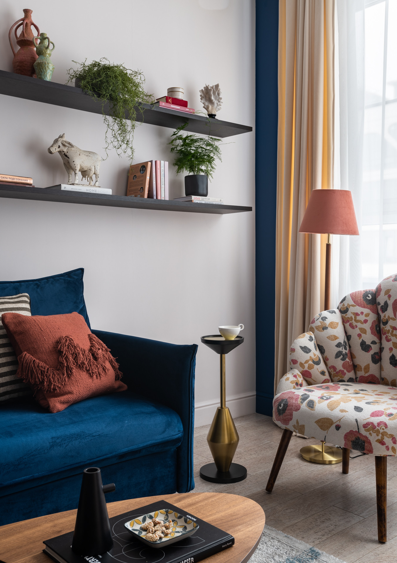 Houzz тур: 49 кв.м — квартира, наполненная цветом