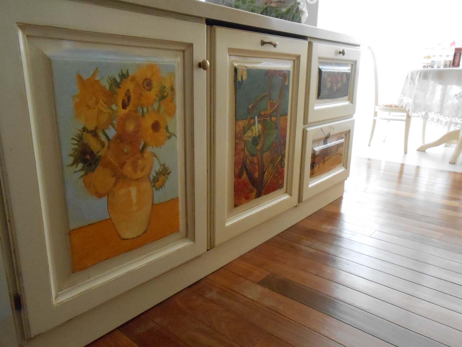 Роспись в интерьере кухонная мебель «Ван Гог»