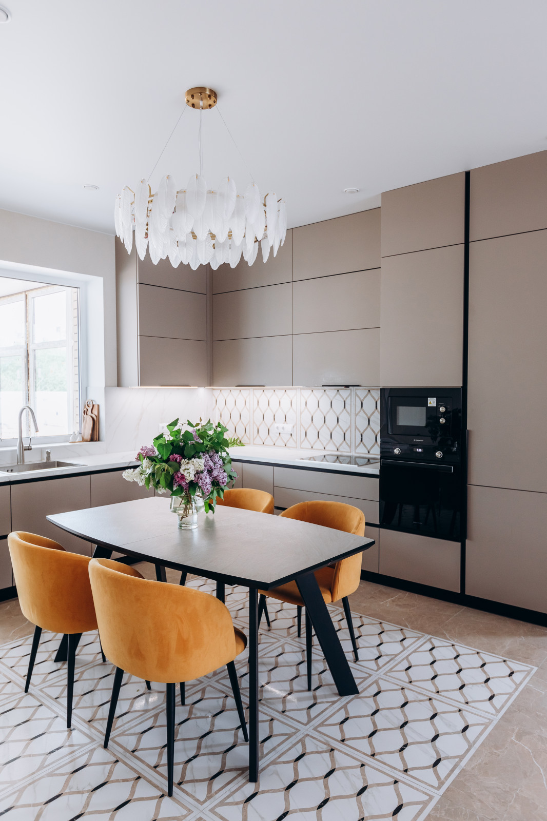 Обложка проекта: Реализация интерьера в доме