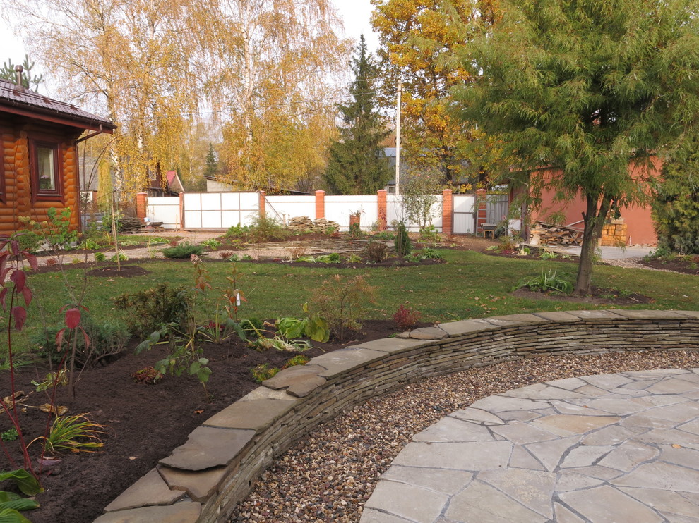 САДИК НА ЛАДОШКЕ (АЛЕНЬКИЙ ЦВЕТОЧЕК)