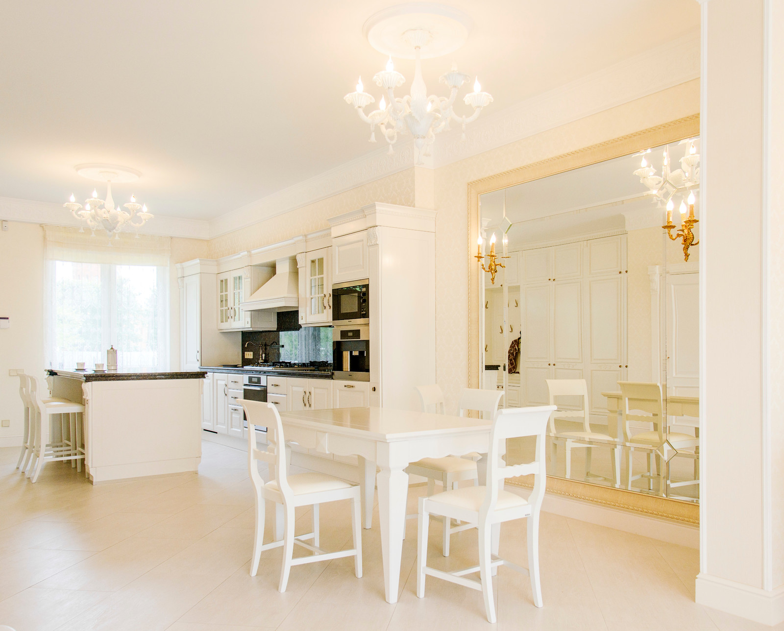 Белый интерьер