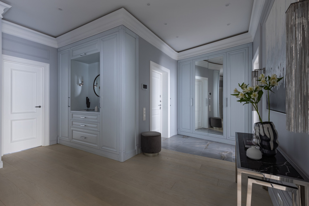 Четырехкомнатная квартира в стиле неоклассика 164 м2