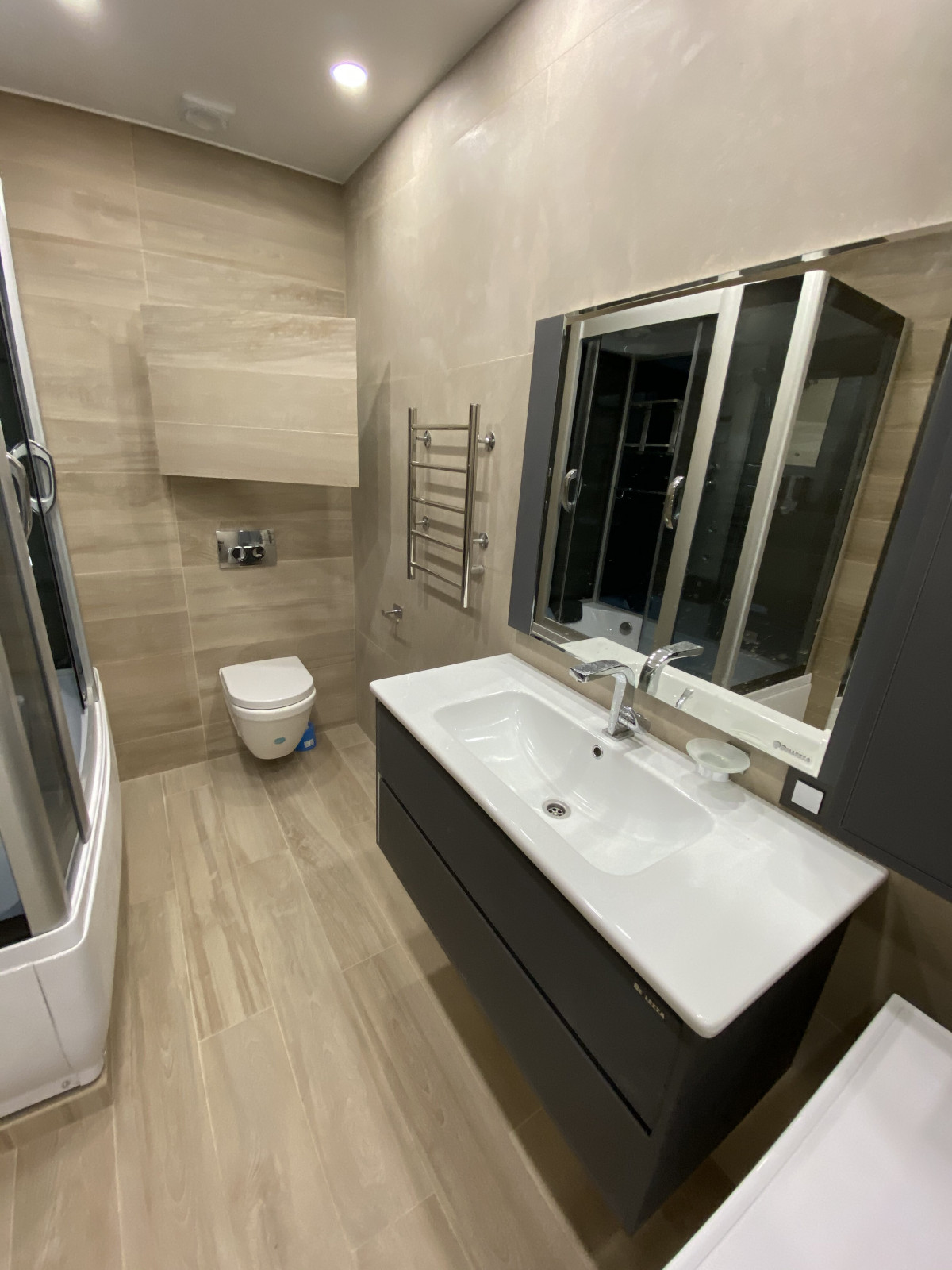 Дизайнерский ремонт салона красоты