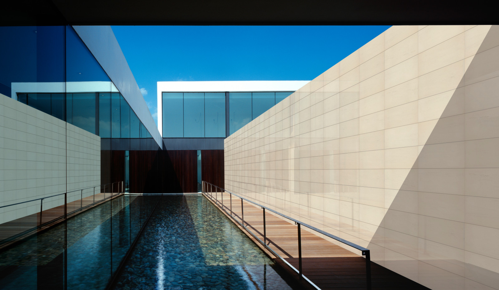 Готовые объекты с панелями Frontek Испания.