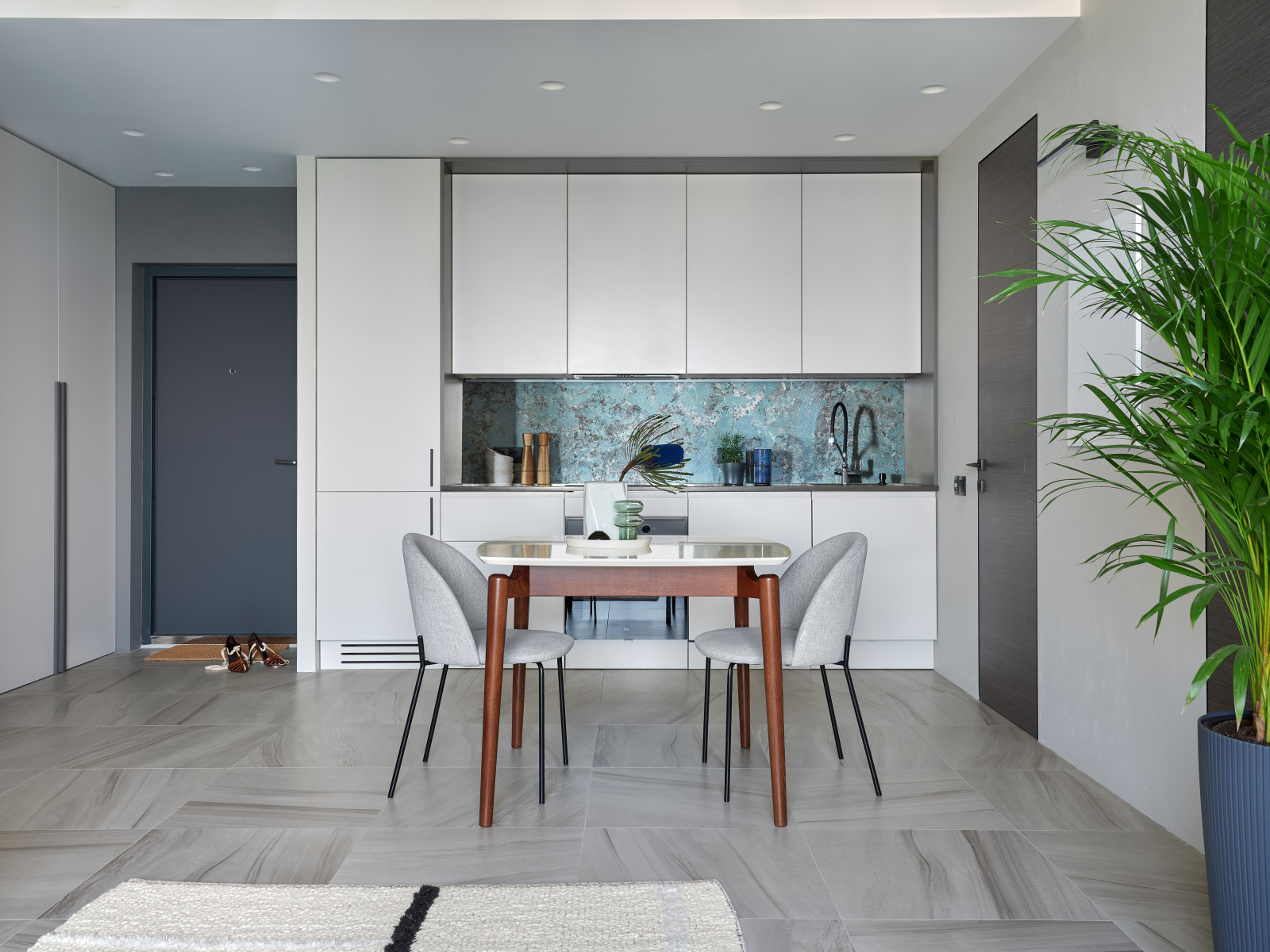 Аппартаменты на 35 этаже. Дизайнер Валерия Москалева. Публикация Elle Decoration