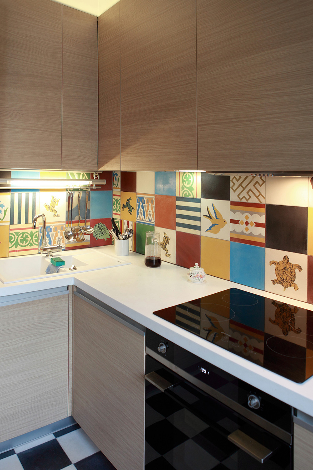 Кухня недели: Маленькая кухня и пэчворк с южными мотивами