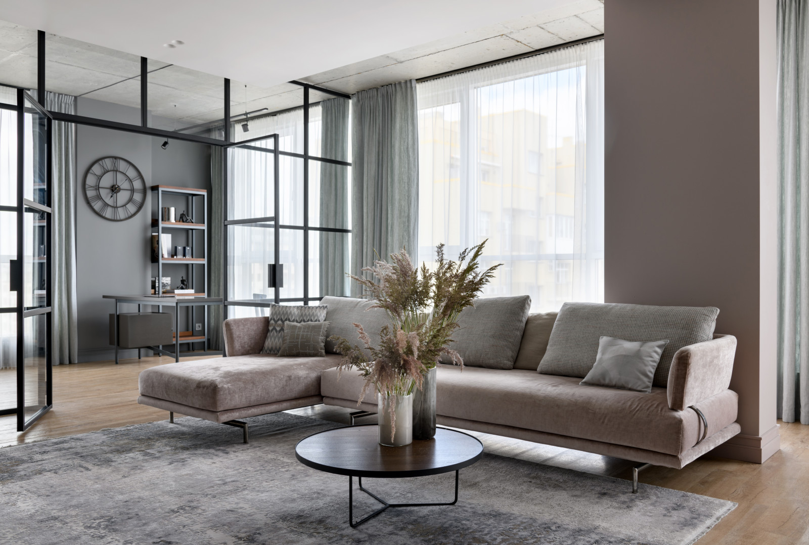 Проект дизайнера Долгой Любови совместно с нашим салоном.