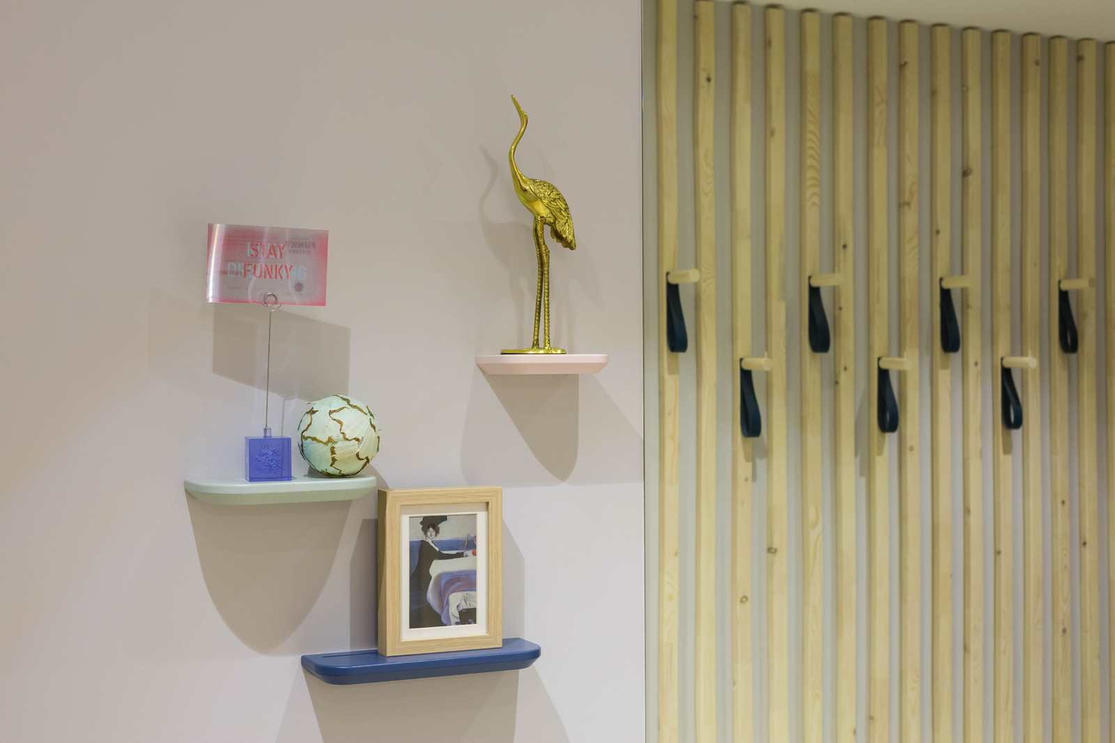 Зефирно-розовый скандинавский