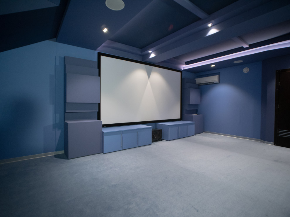 Обложка проекта: Домашний кинотеатр в мансарде