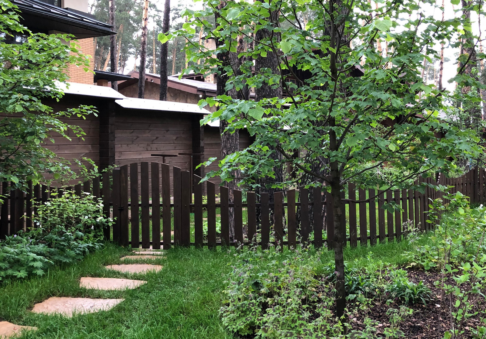 Просторный сад