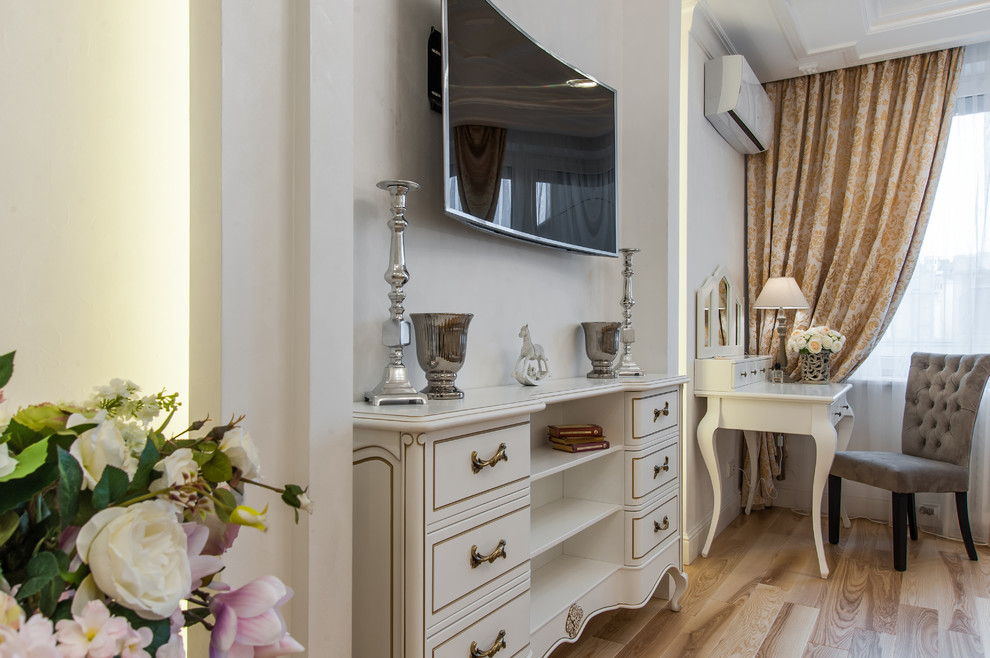 Реализованный проект квартиры в стиле итальянской классики в центре Петербурга