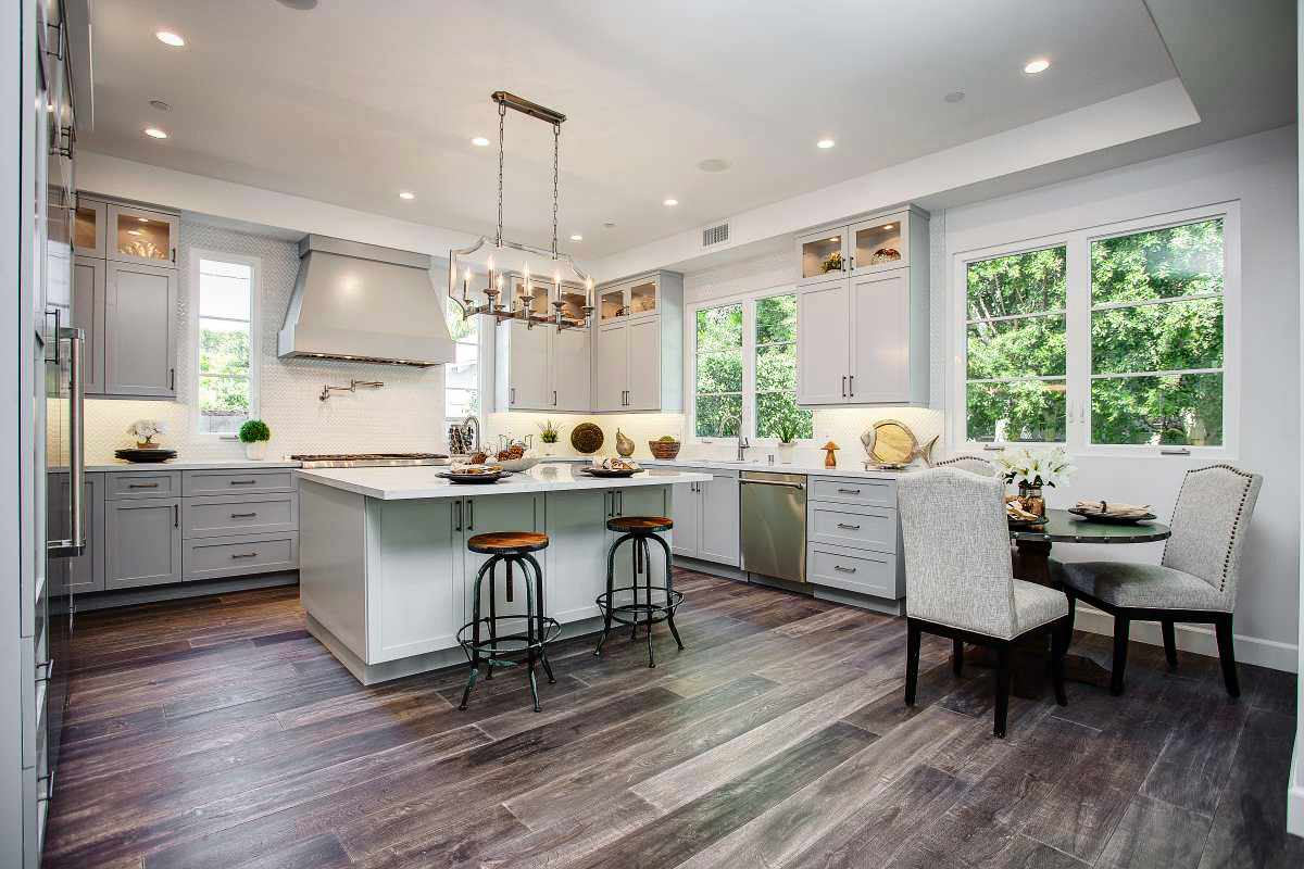 Студио Сити - Лос Анджелес. Дом и дизайн в средиземноморском стиле.