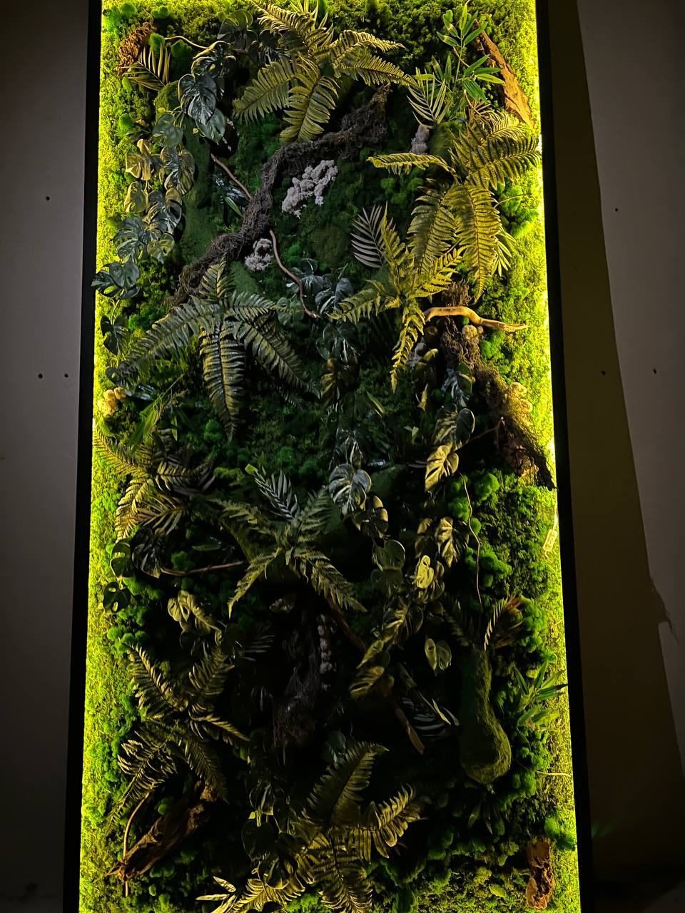 Панно из стабилизированного мха