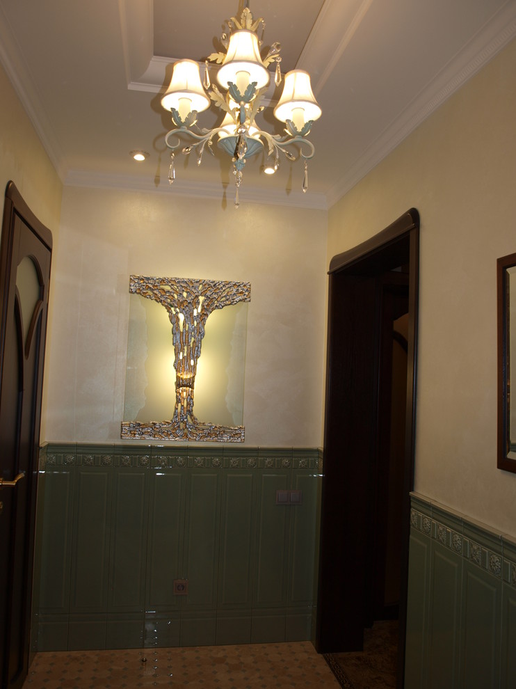 Дом на склоне холма