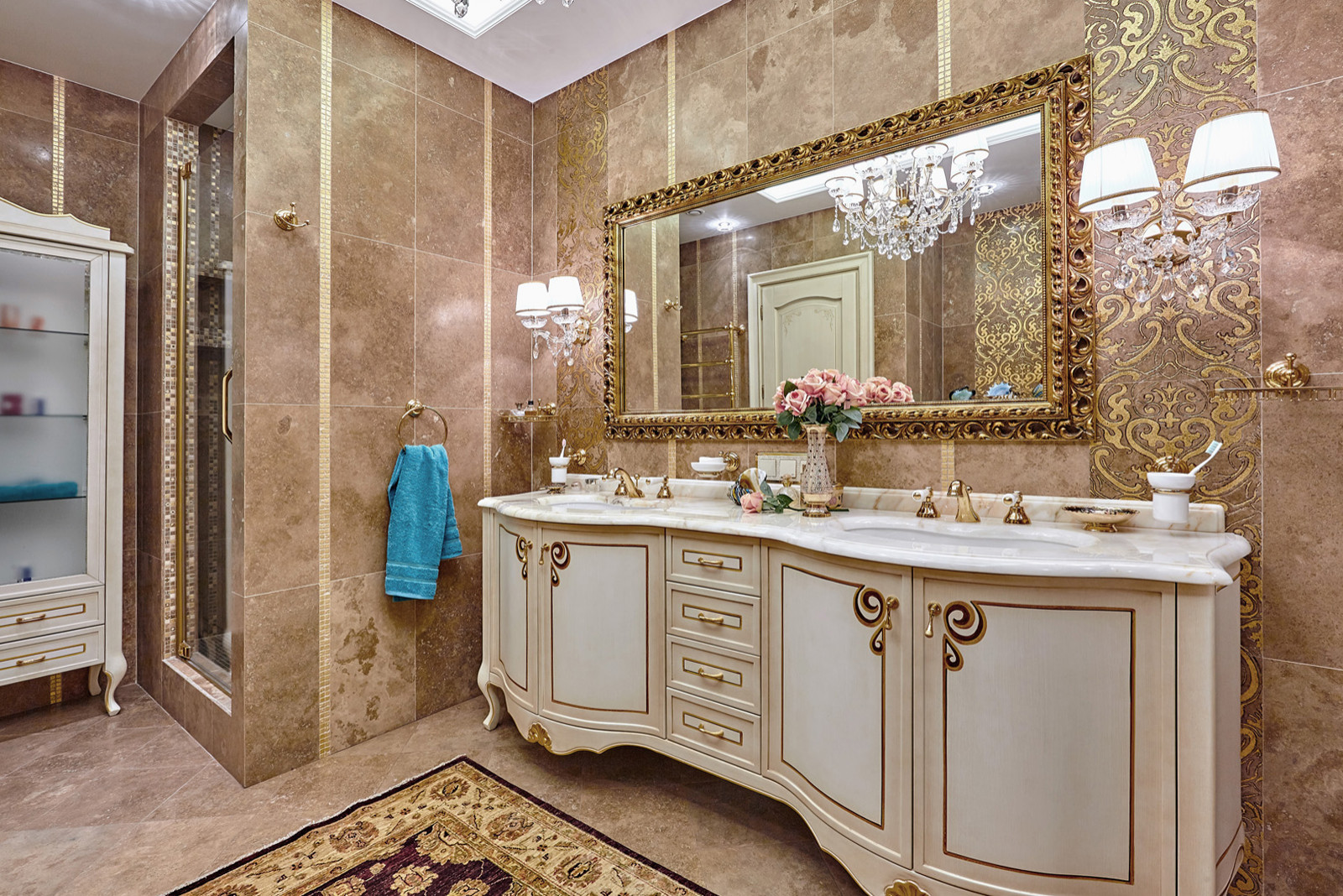 Сливки общества (4-х комн. квартира в ЖК "Золотые ключи")