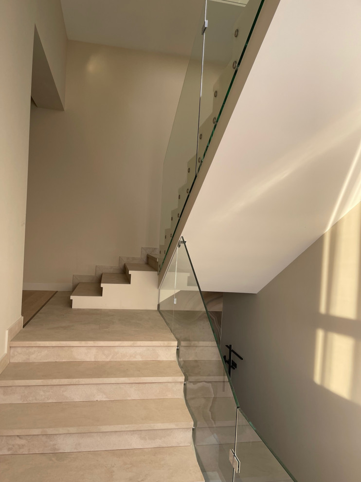 Лестница в жилом доме в г. Геленджике