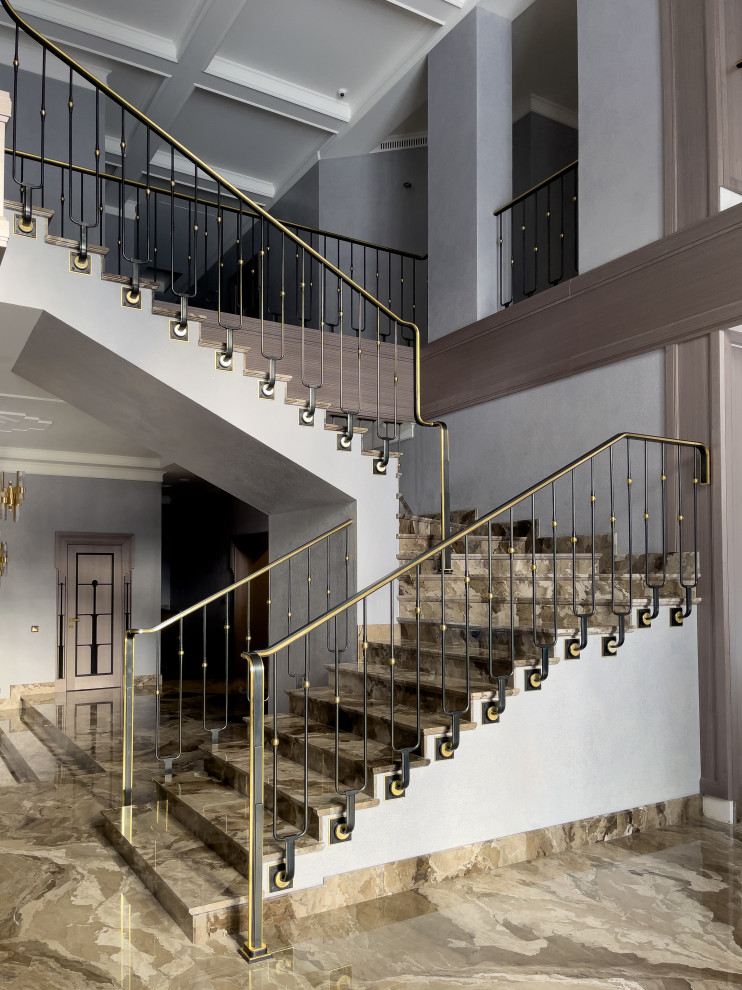 Лестничное ограждение из стали и латуни