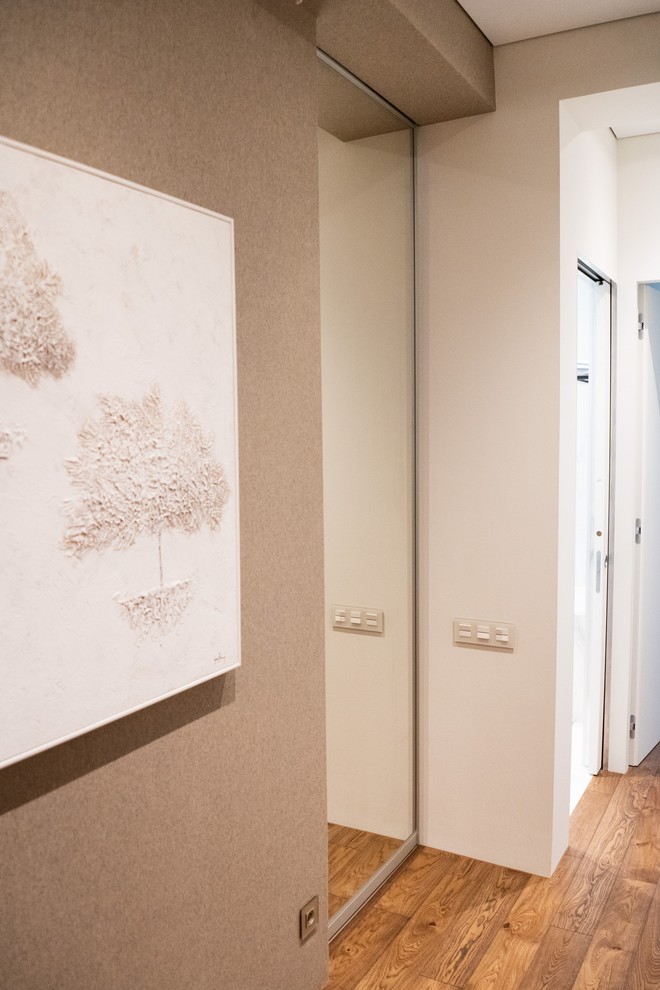 Межкомнатная раздвижная перегородка R720 raumplus в коридор