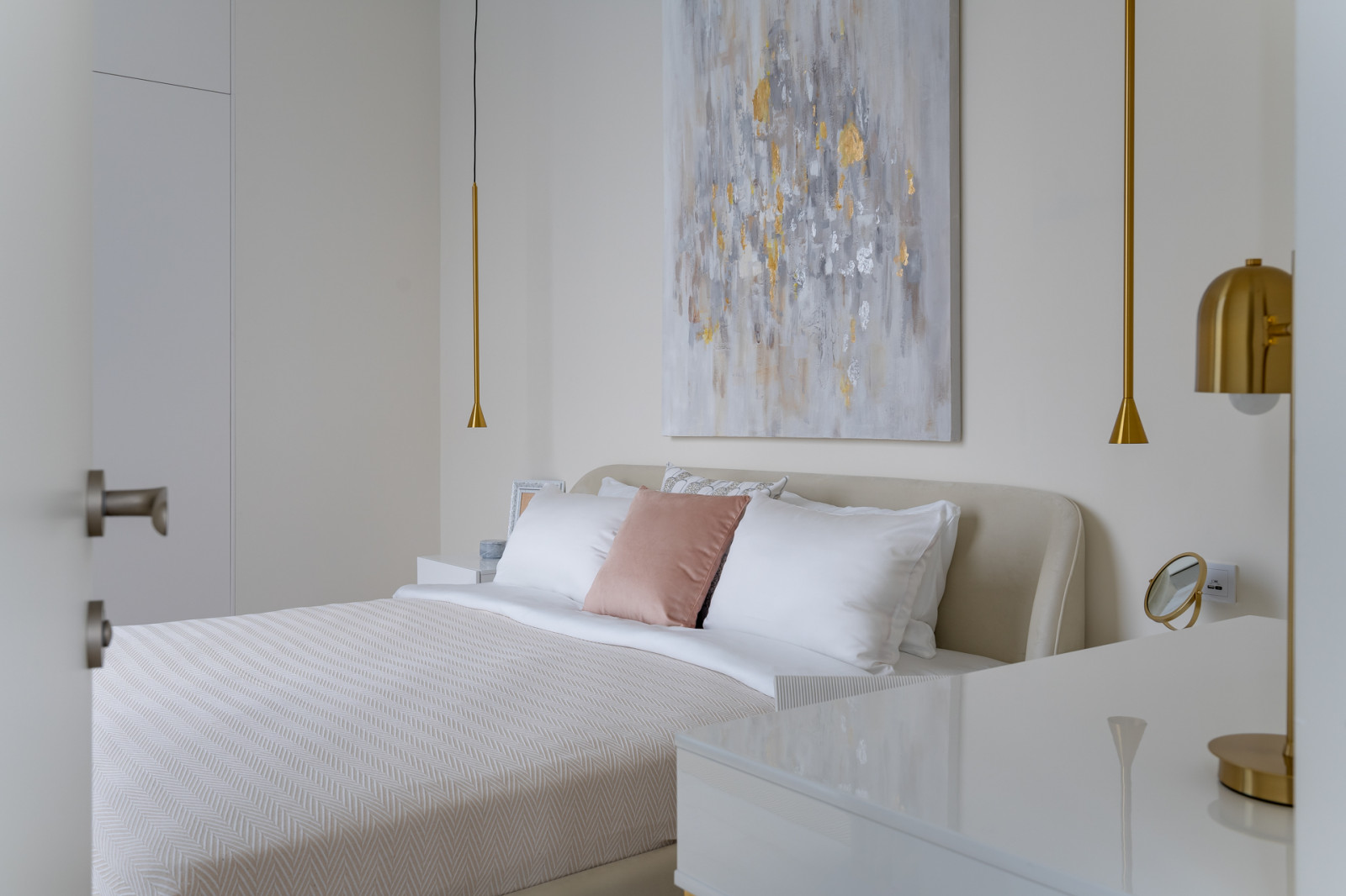 Хоумстейджинг апартаментов для долгосрочной аренды в Capital Towers