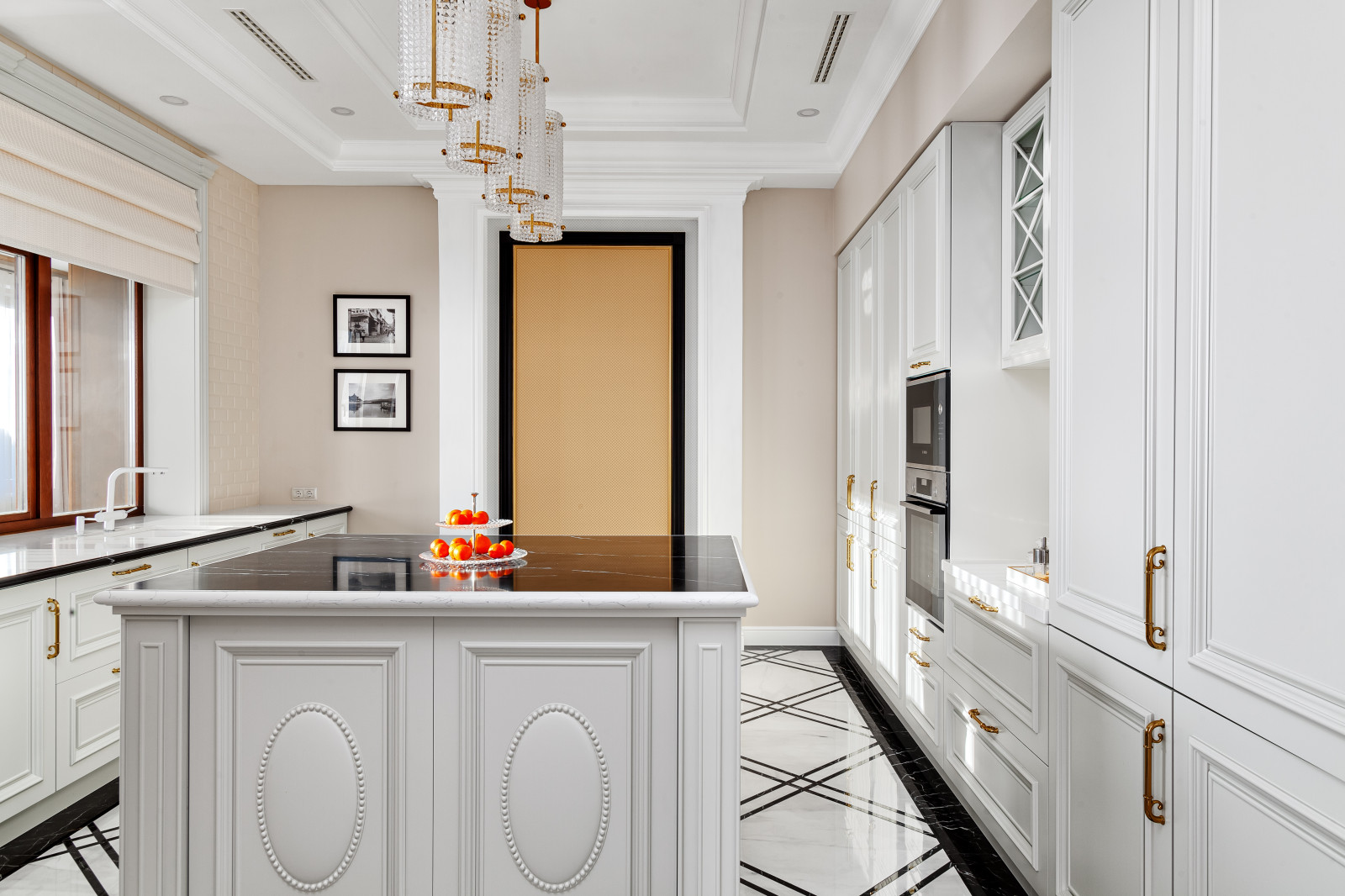 Строительство дома и отделочные работы. Дом на Новой Риге. 700 кв.м.