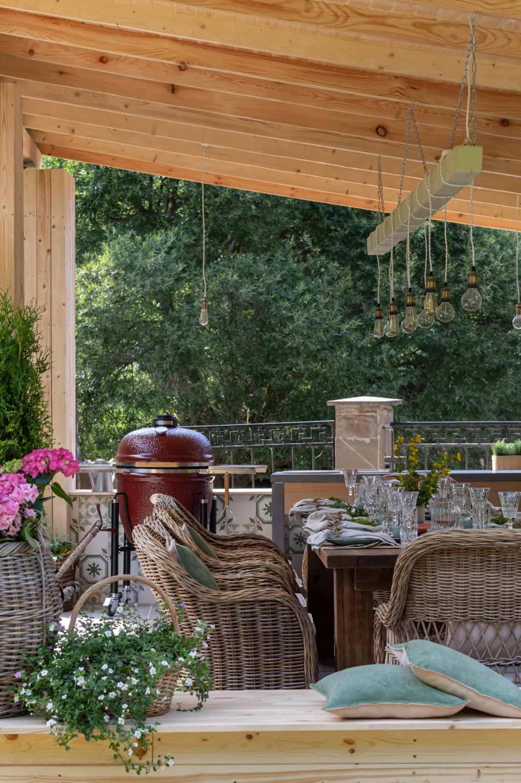 Беседка с летней кухней для Анастасии Вертинской и Степана Михалкова. "На дачу"