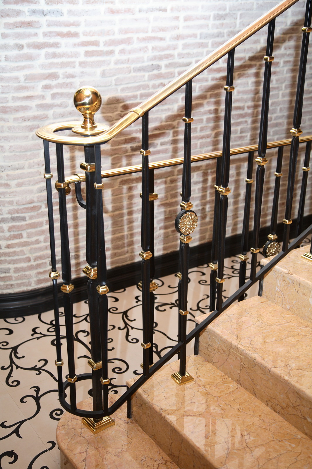 Стальные ограждения