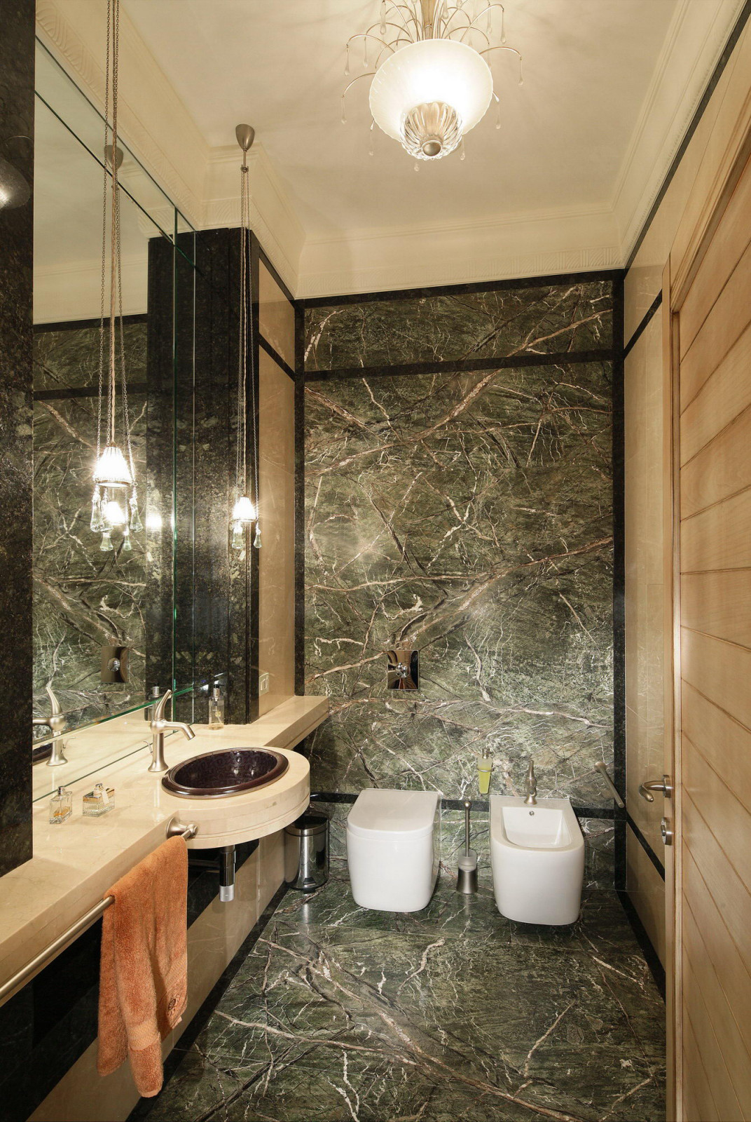 Обложка проекта: Дом в стиле неоклассика в коттеджном поселке Горки-6