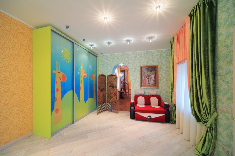 Интерьер коттеджа в яркий тонах(продолжение)