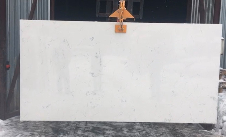 Обложка проекта: Оттенки кварцевого агломерата под мрамор