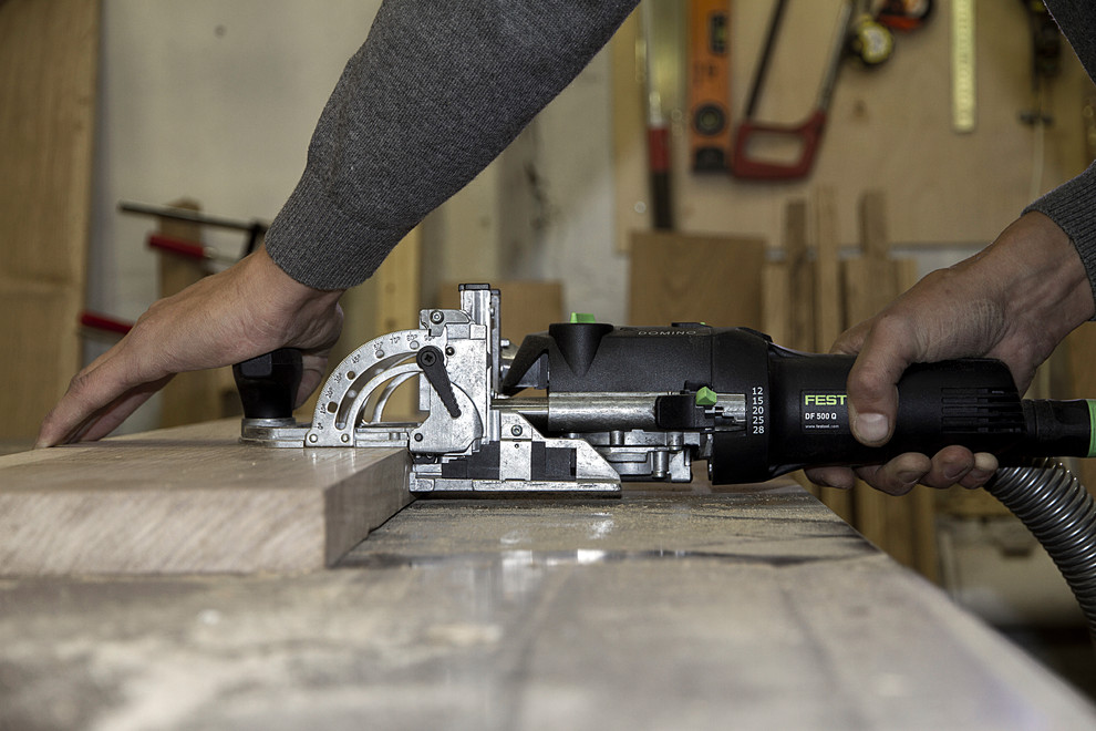 Портрет: Мебель с характером от дизайнера Евгения Томова