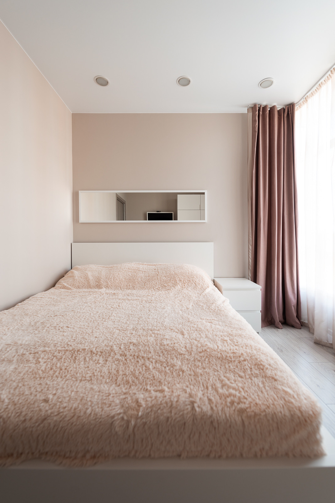 Современная спальня