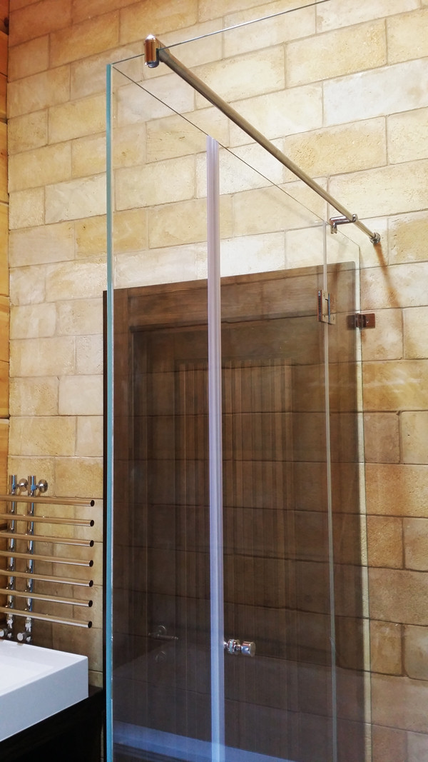 Обложка проекта: Калачево. Стеклянные ограждения в ванных комнатах