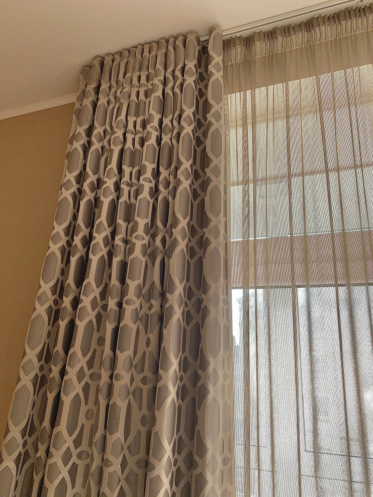 Обложка проекта: Шторы с геометрическим рисунком