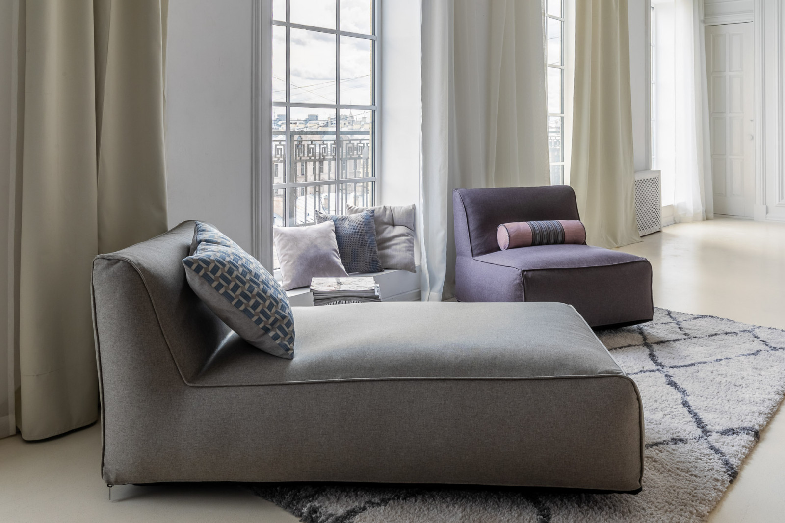 Минималистичный дизайн гостиной