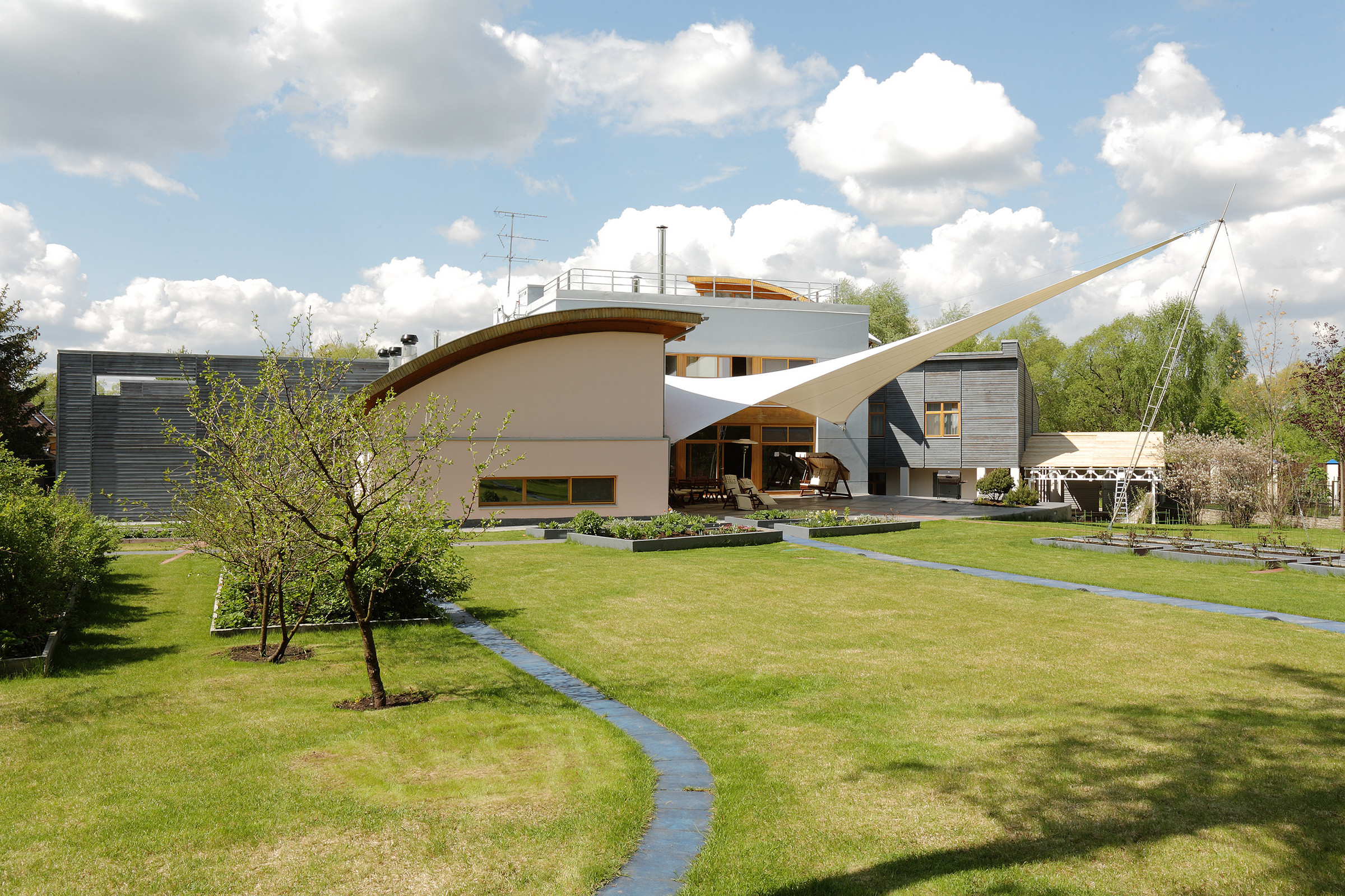 Дом в Ново-спасском, Киевское шоссе, МО