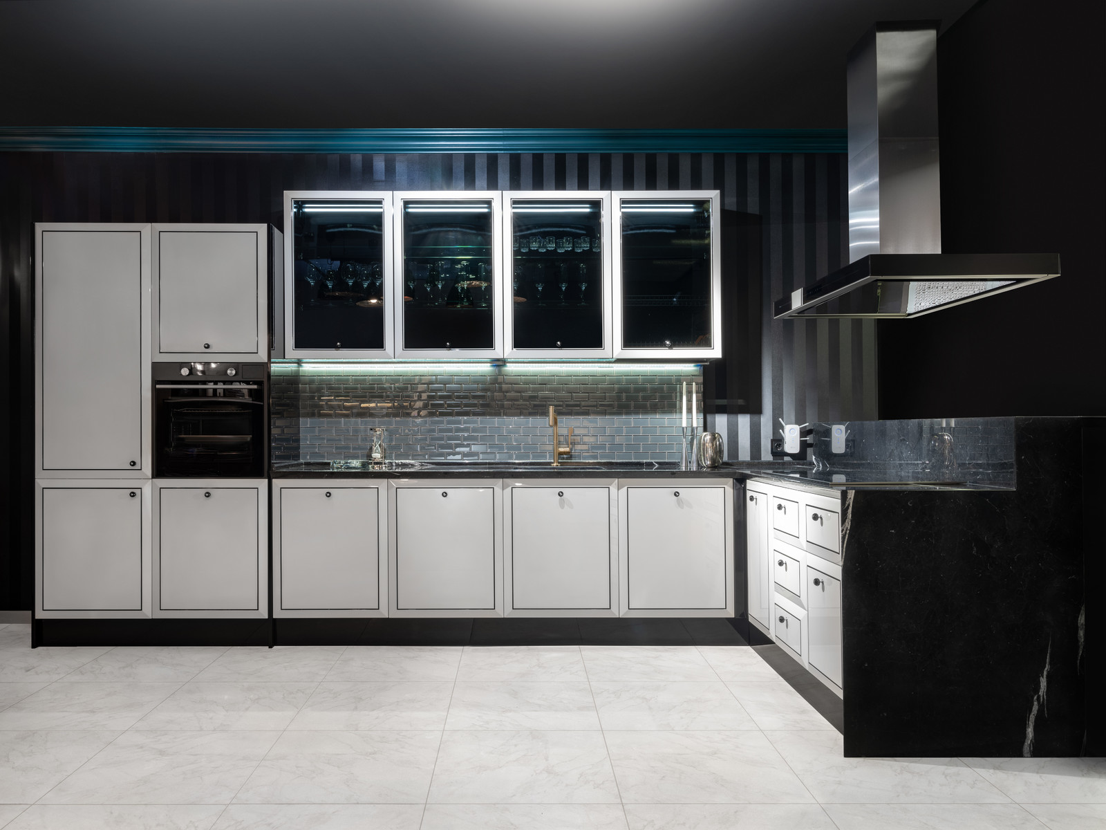 Обложка проекта: кухня ультраглянец / lady