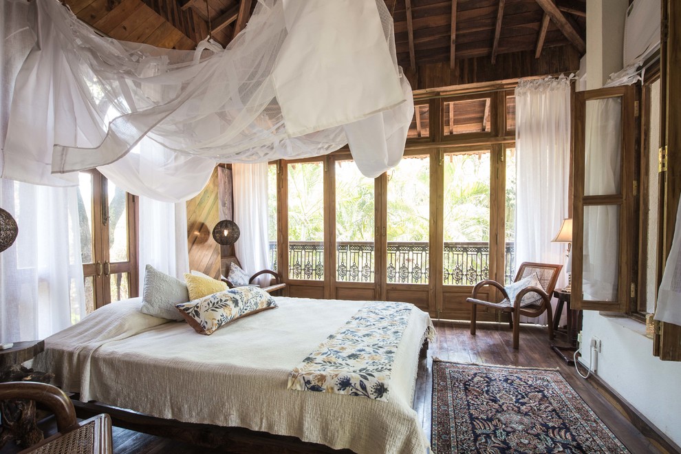 Роскошный дом на дереве в восточном стиле.