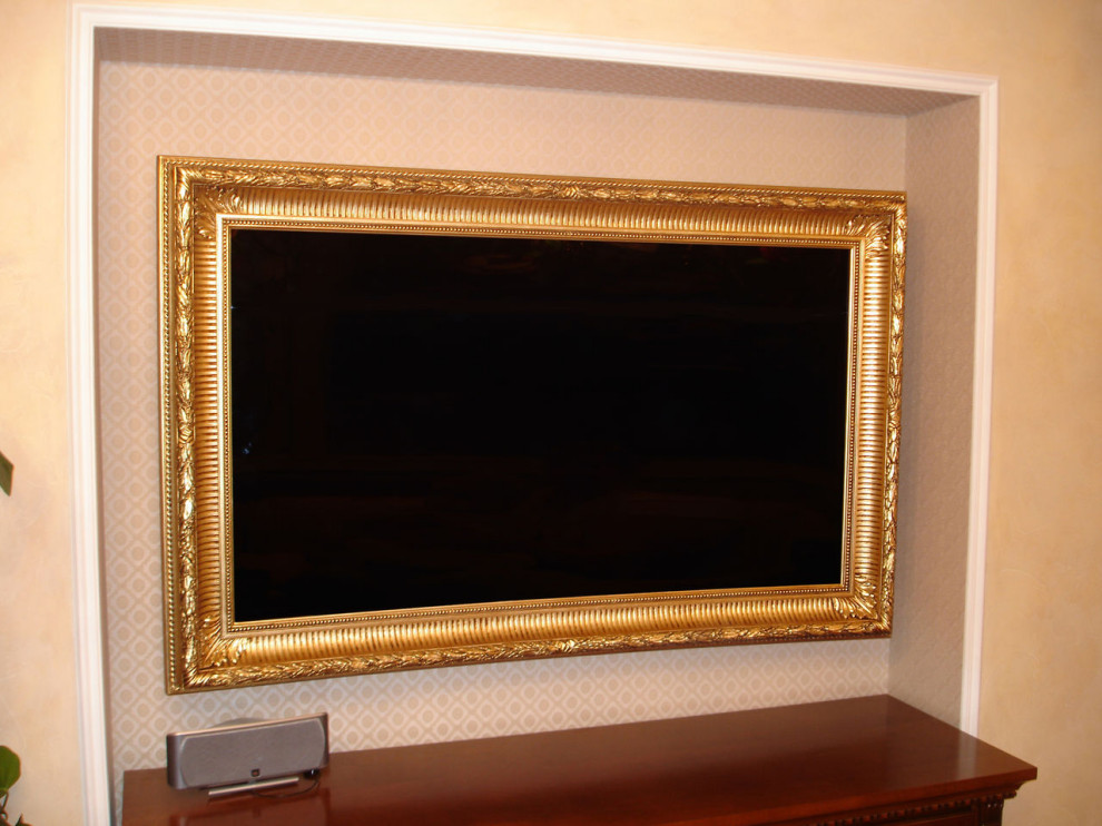 Телевизор в багете