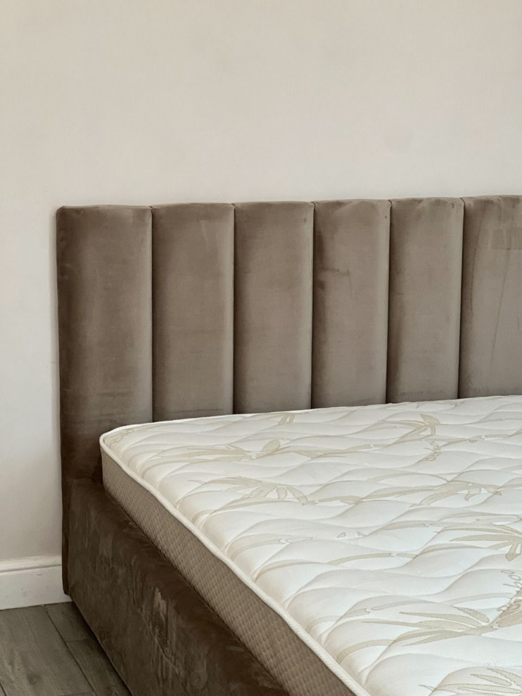 Кровать двухспальная