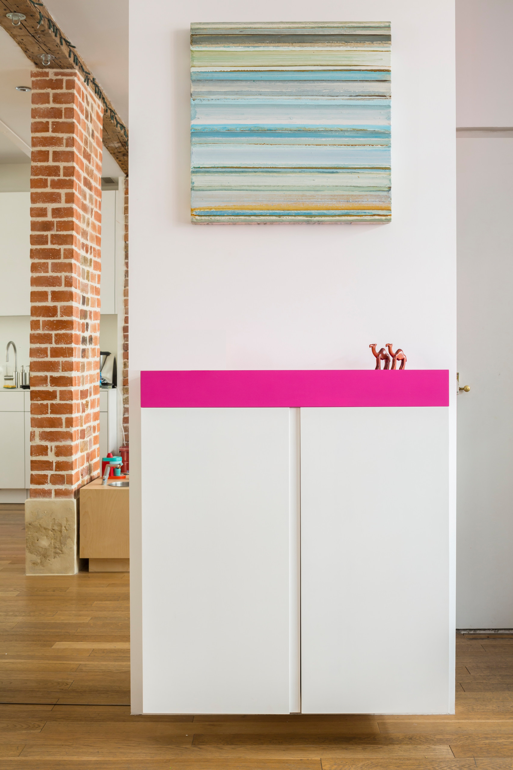 Ящики, где их не ждешь: 13 лайфхаков для скрытого хранения