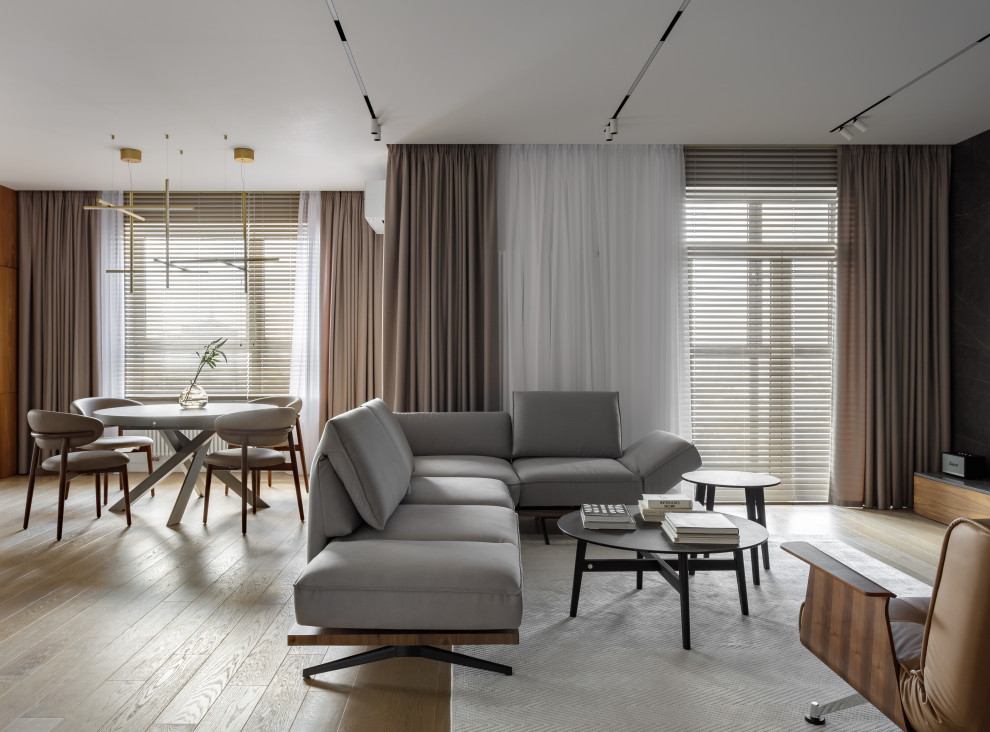 Квартира на набережной